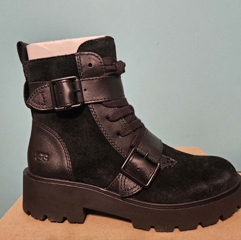 UGG Women's Black Leather Combat Boots W Zorrah